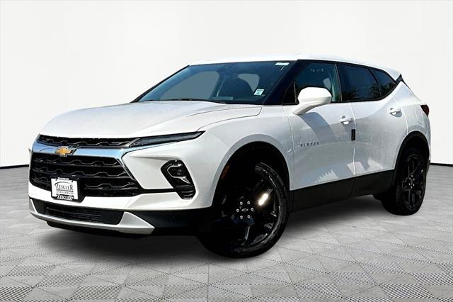 new 2025 Chevrolet Blazer car, priced at $38,898