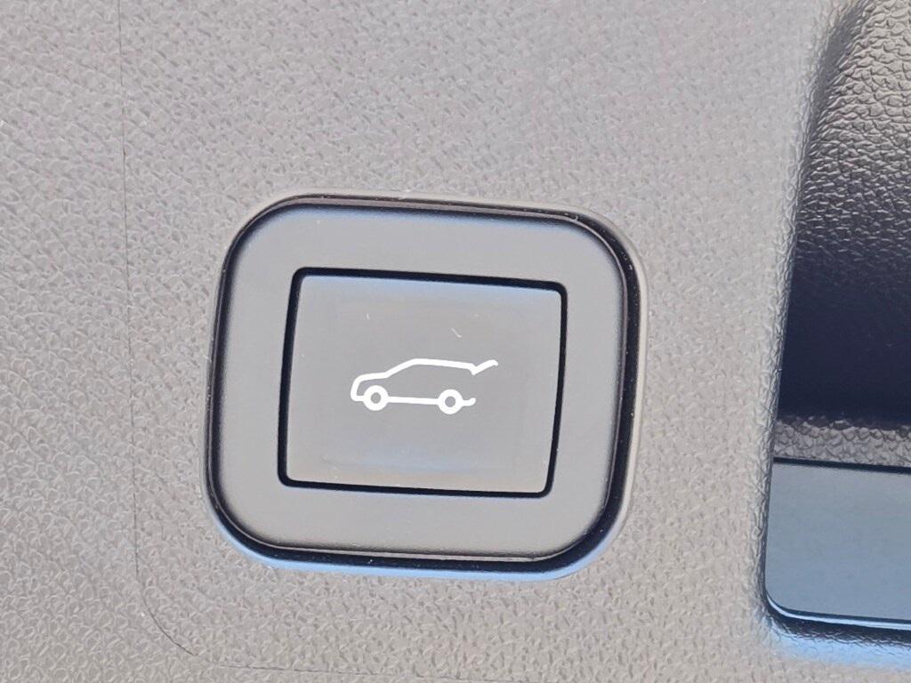 new 2025 Chevrolet Equinox EV car, priced at $40,124