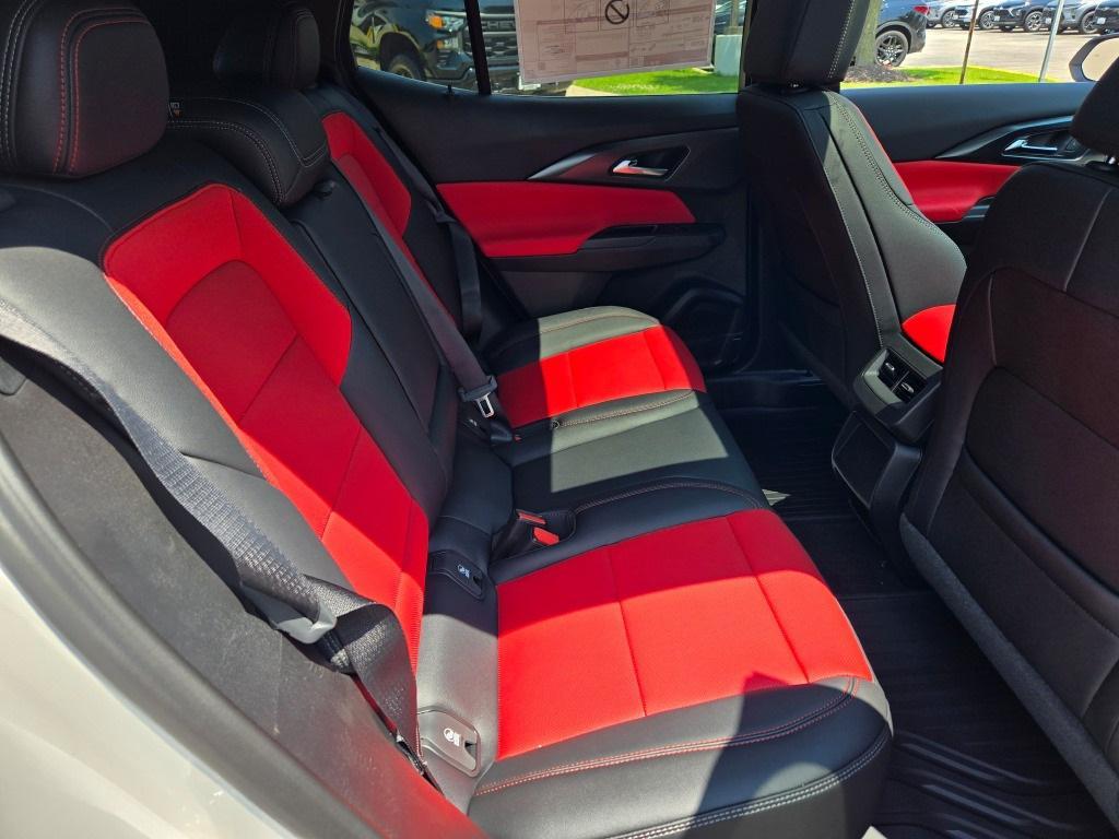 new 2025 Chevrolet Equinox EV car, priced at $40,124