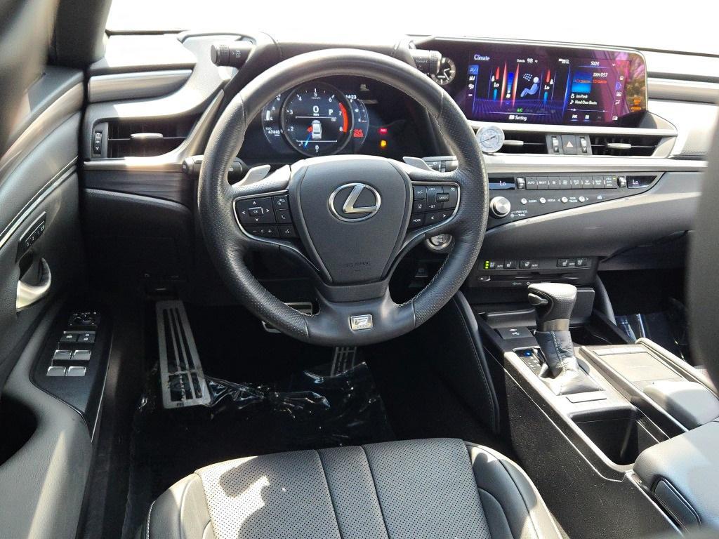 used 2021 Lexus ES 350 car, priced at $33,000