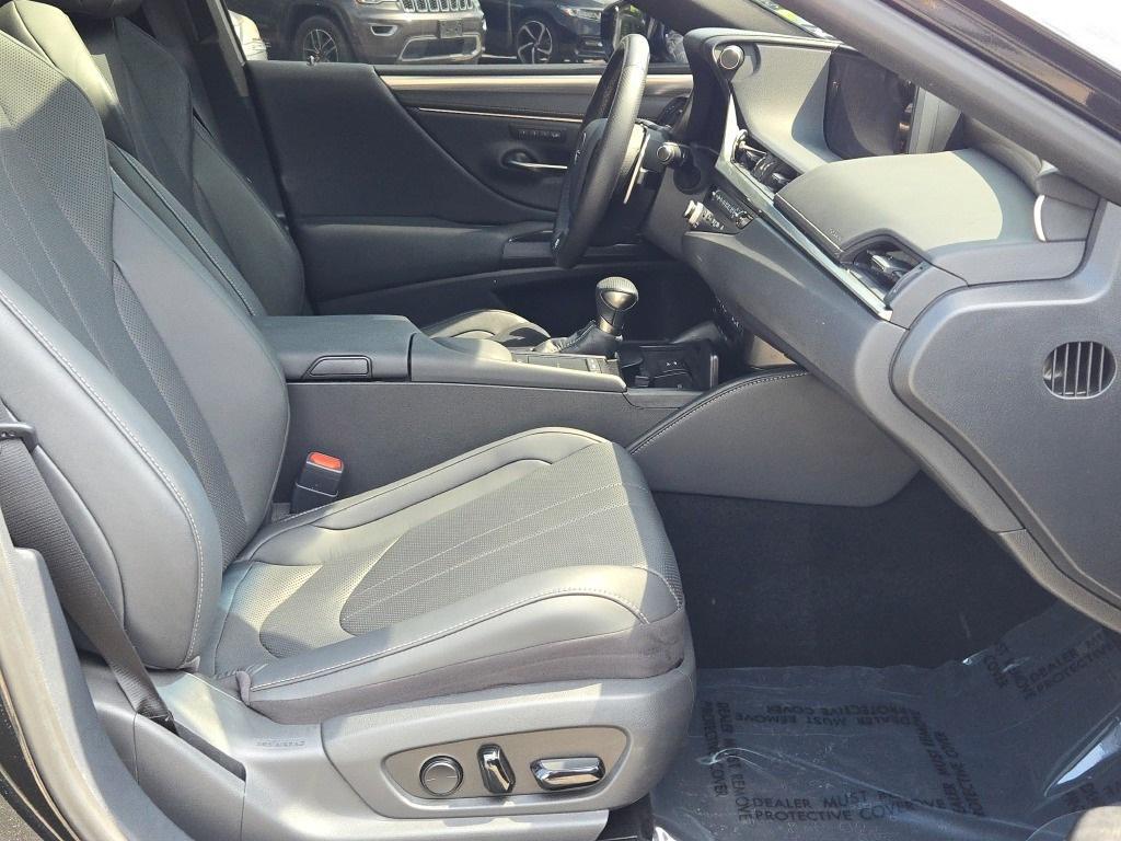 used 2021 Lexus ES 350 car, priced at $33,000