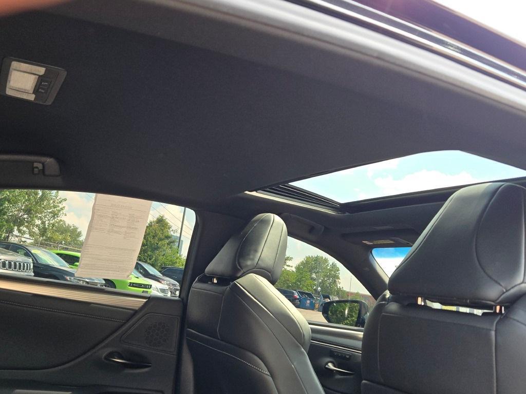 used 2021 Lexus ES 350 car, priced at $33,000