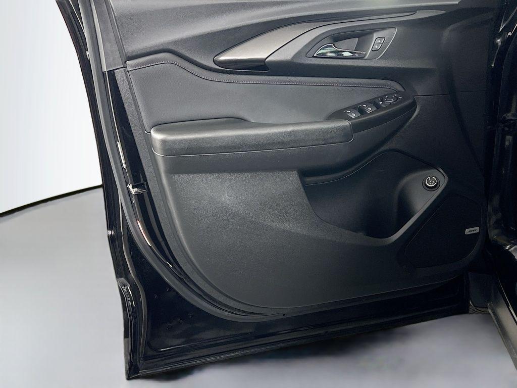 used 2021 Chevrolet TrailBlazer car, priced at $18,311