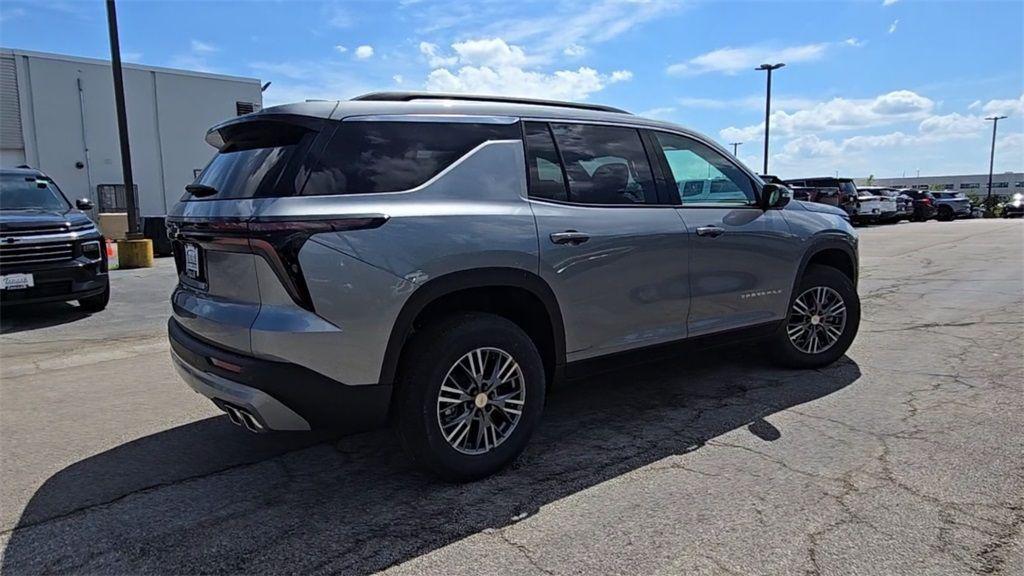 new 2025 Chevrolet Traverse car, priced at $38,085