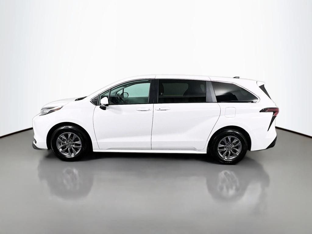 used 2023 Toyota Sienna car, priced at $33,698
