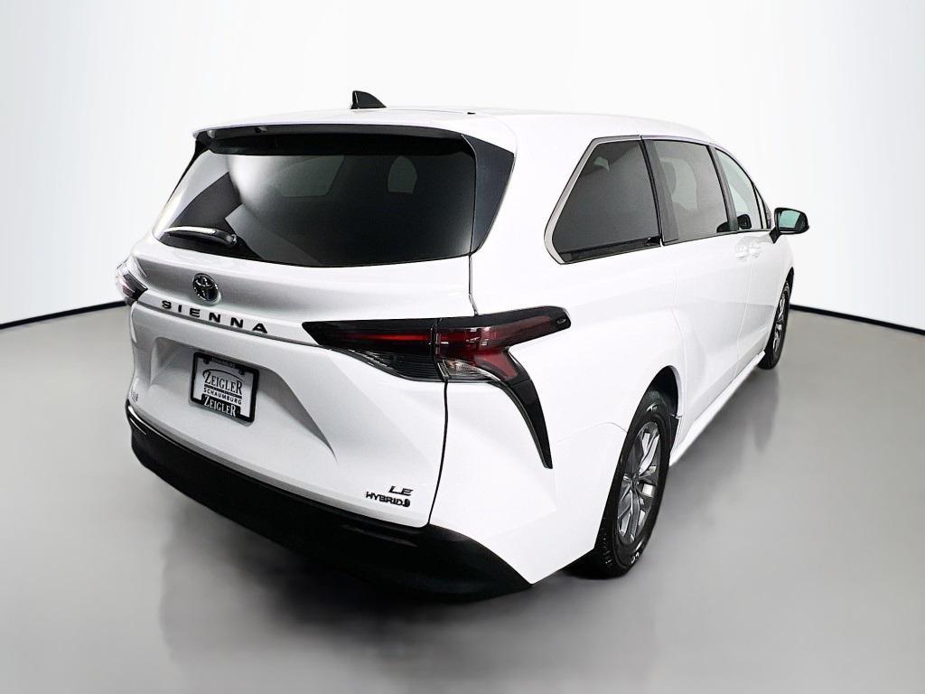 used 2023 Toyota Sienna car, priced at $33,698