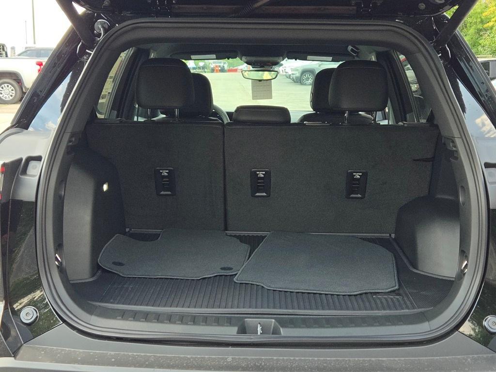 new 2026 Chevrolet Equinox car, priced at $32,590