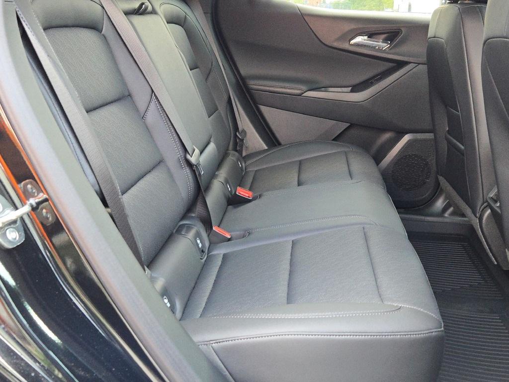 new 2026 Chevrolet Equinox car, priced at $32,590