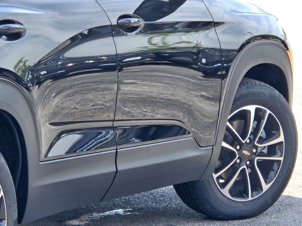new 2026 Chevrolet TrailBlazer car, priced at $27,205