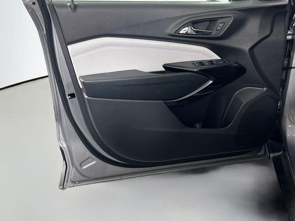 new 2026 Chevrolet Trax car, priced at $25,218