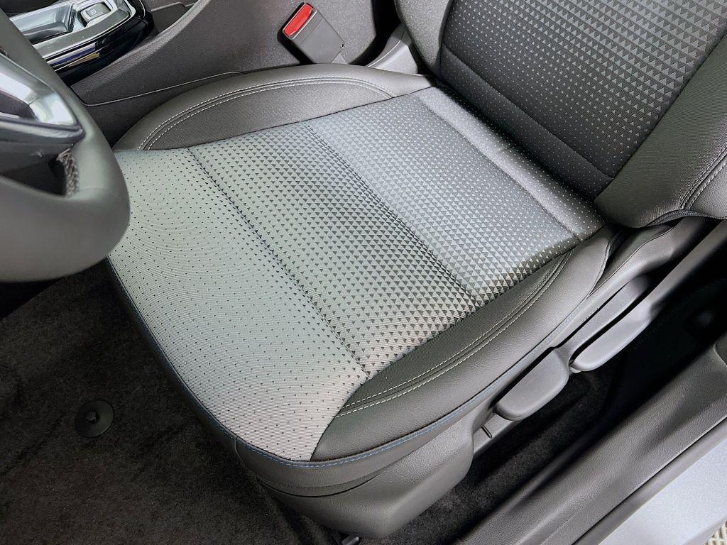 new 2026 Chevrolet Trax car, priced at $25,218