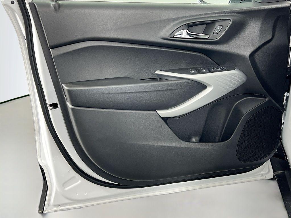 new 2026 Chevrolet Trax car, priced at $24,096