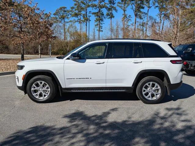 used 2024 Jeep Grand Cherokee car, priced at $39,987