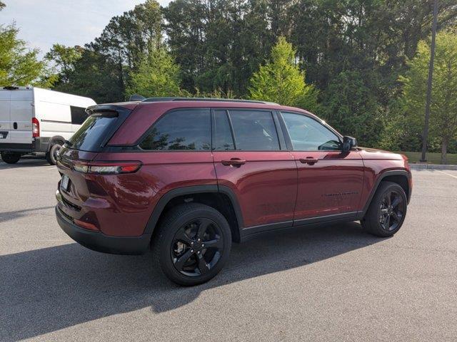 new 2023 Jeep Grand Cherokee car, priced at $47,400