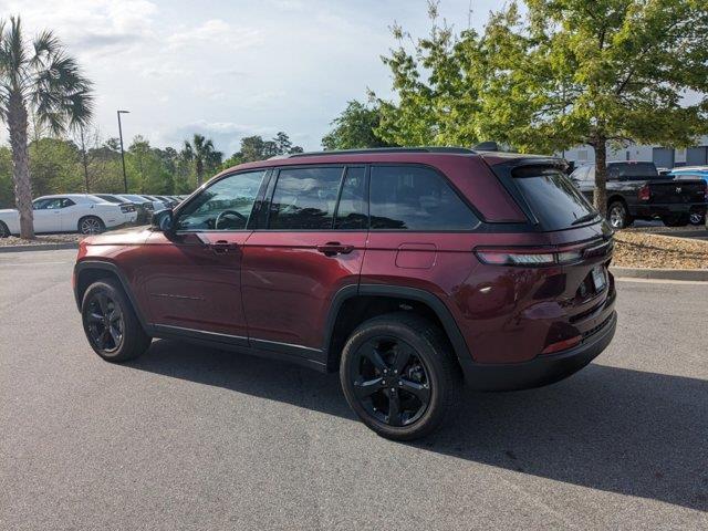 new 2023 Jeep Grand Cherokee car, priced at $47,400