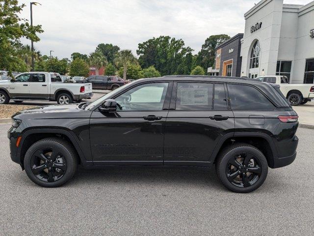 new 2024 Jeep Grand Cherokee car, priced at $51,223