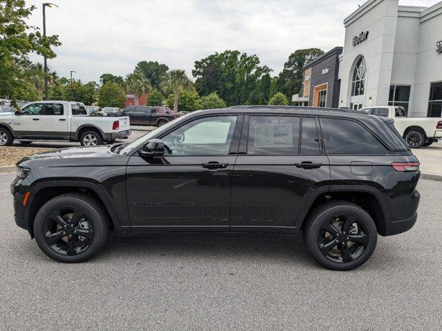 new 2024 Jeep Grand Cherokee car, priced at $51,223