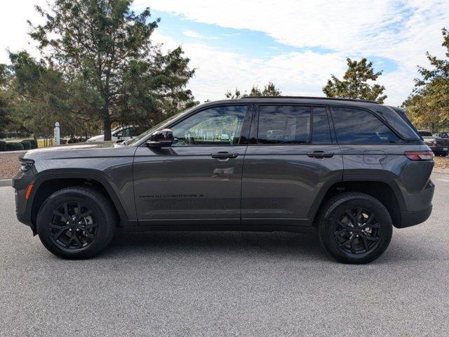 used 2024 Jeep Grand Cherokee car, priced at $38,321