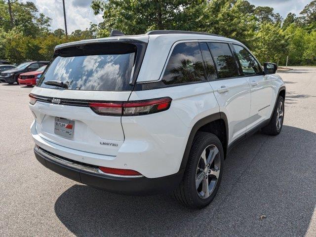 new 2024 Jeep Grand Cherokee car, priced at $48,637