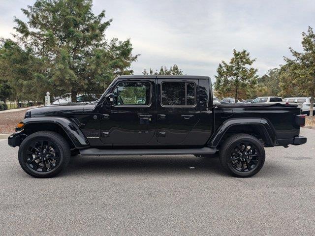 used 2022 Jeep Gladiator car, priced at $37,987