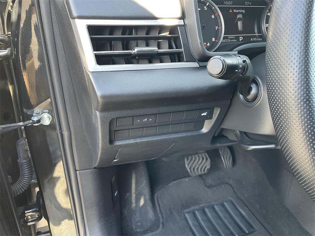 used 2024 Mitsubishi Outlander car, priced at $23,900