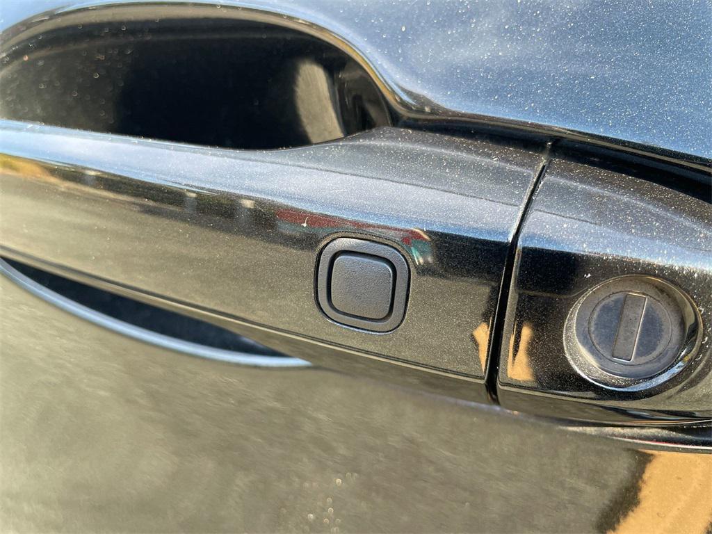 used 2024 Mitsubishi Outlander car, priced at $23,900