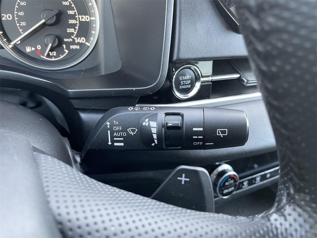 used 2024 Mitsubishi Outlander car, priced at $23,900