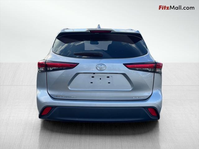 used 2022 Toyota Highlander car, priced at $35,900