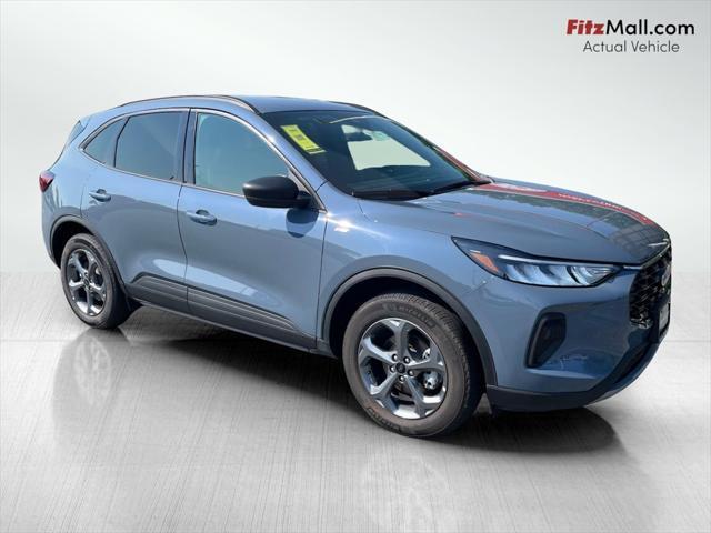 used 2025 Ford Escape car, priced at $29,500