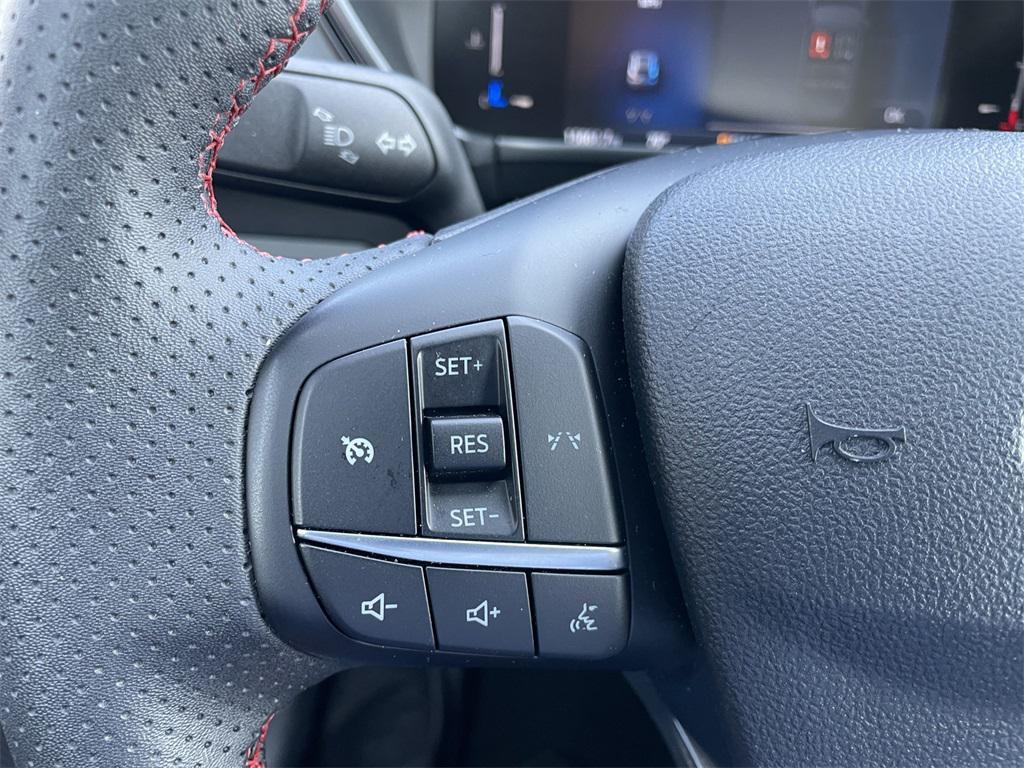 used 2025 Ford Escape car, priced at $27,900