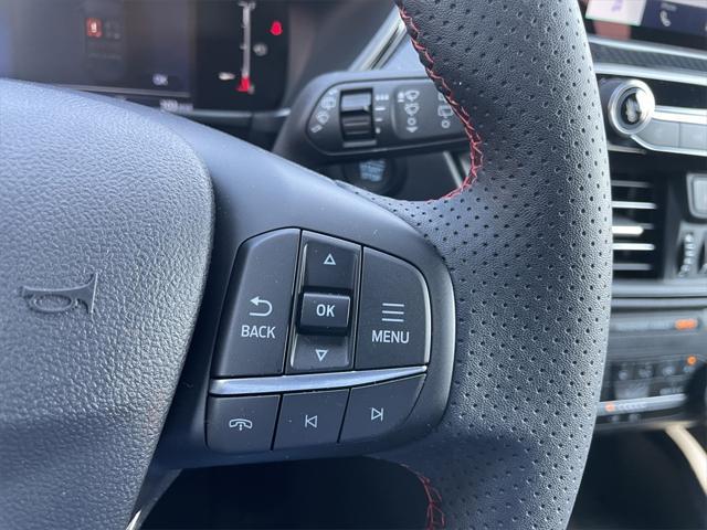 used 2025 Ford Escape car, priced at $29,500