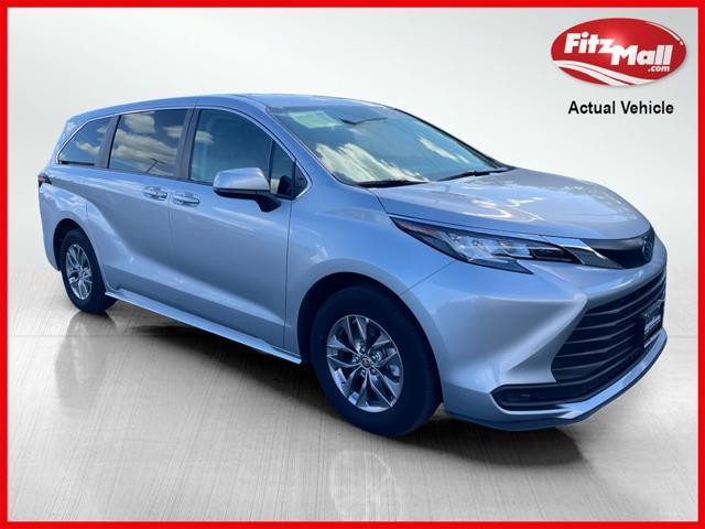 used 2023 Toyota Sienna car, priced at $40,300