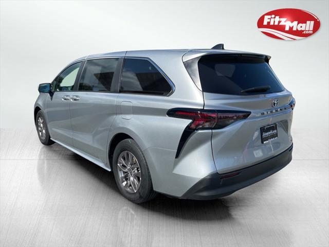 used 2023 Toyota Sienna car, priced at $39,700