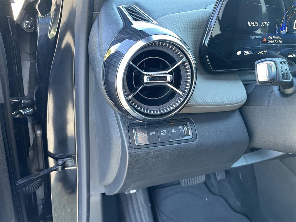 used 2025 Chevrolet Equinox car, priced at $29,400