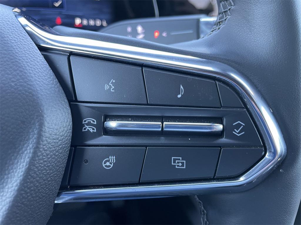 used 2025 Chevrolet Equinox car, priced at $29,400