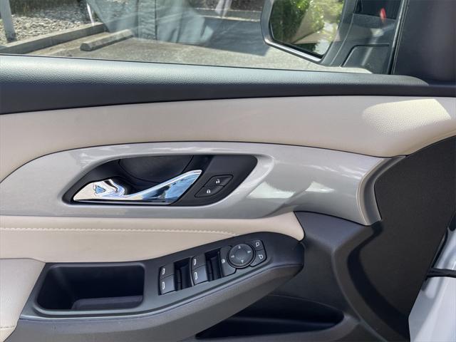 used 2022 Chevrolet Traverse car, priced at $29,600