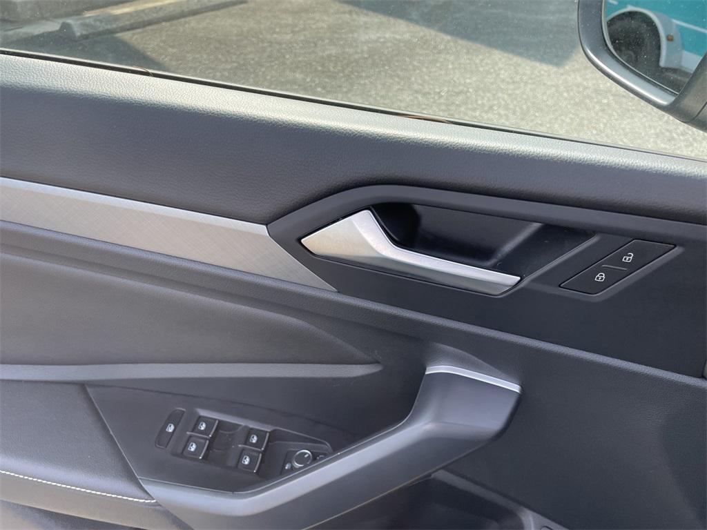 used 2024 Volkswagen Jetta car, priced at $19,600