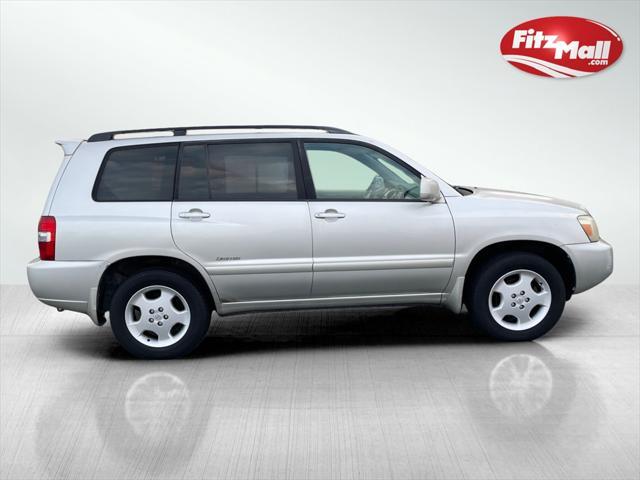 used 2007 Toyota Highlander car, priced at $2,900