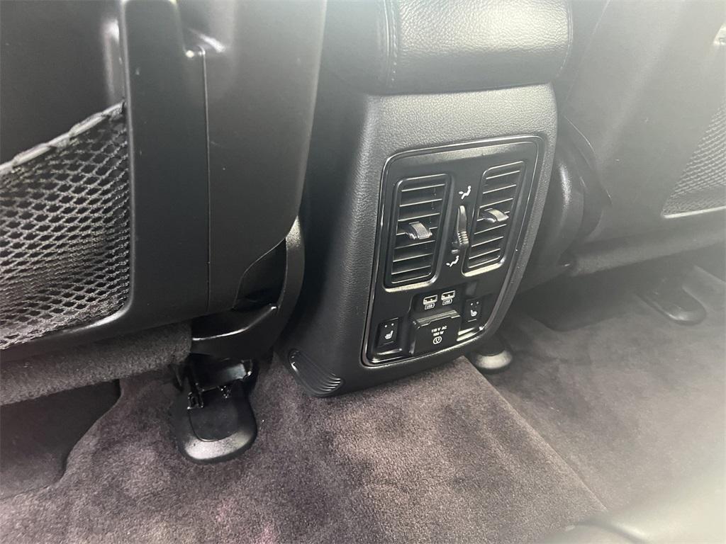 used 2016 Jeep Grand Cherokee car, priced at $13,400