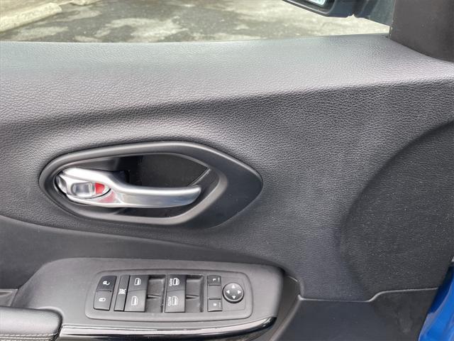used 2023 Jeep Cherokee car, priced at $22,400