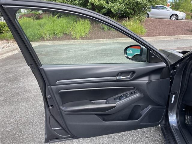 used 2022 Nissan Altima car, priced at $18,500