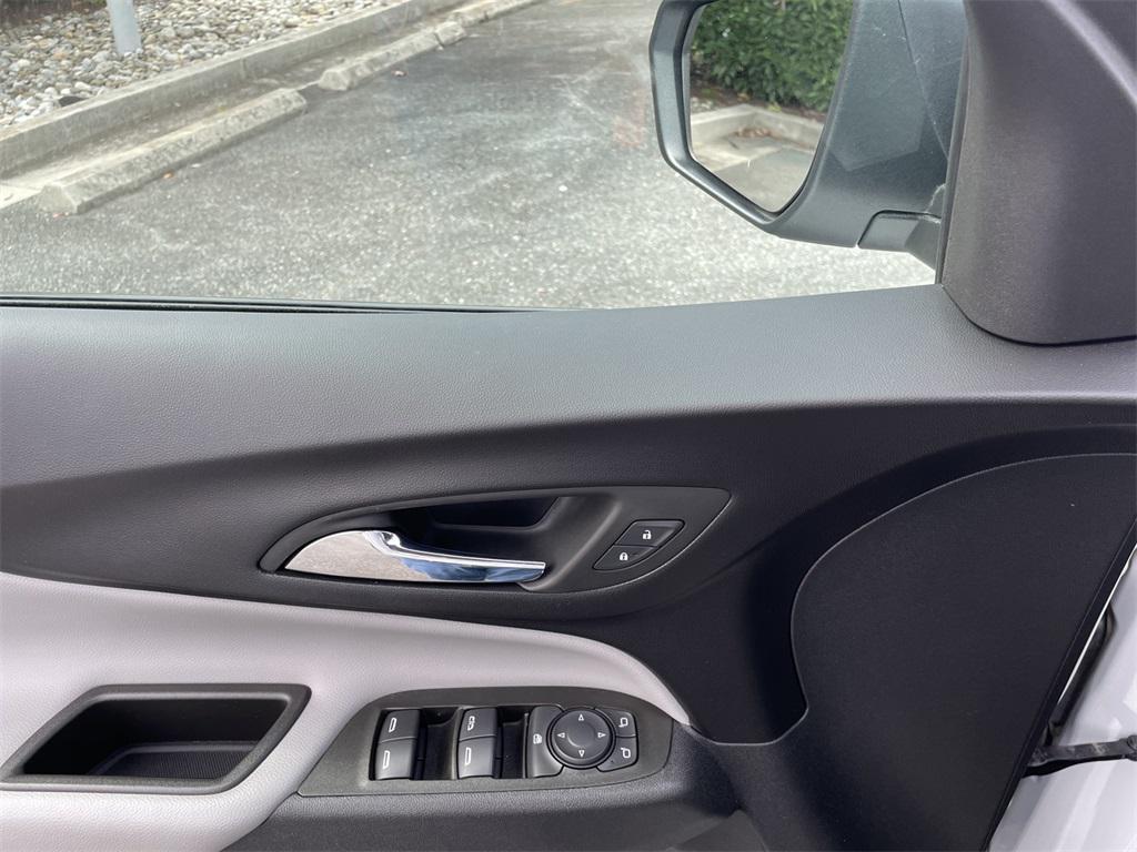 used 2023 Chevrolet Equinox car, priced at $21,600