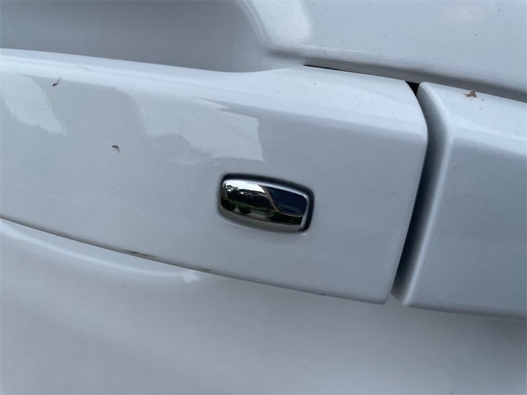 used 2023 Chevrolet Equinox car, priced at $21,600