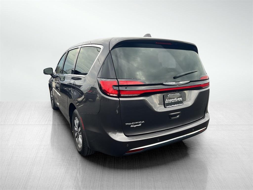 used 2022 Chrysler Pacifica Hybrid car, priced at $24,300