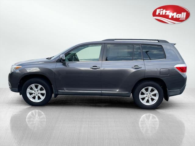 used 2011 Toyota Highlander car, priced at $8,800