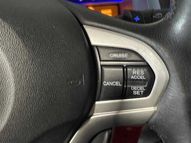 used 2011 Honda CR-Z car, priced at $6,400