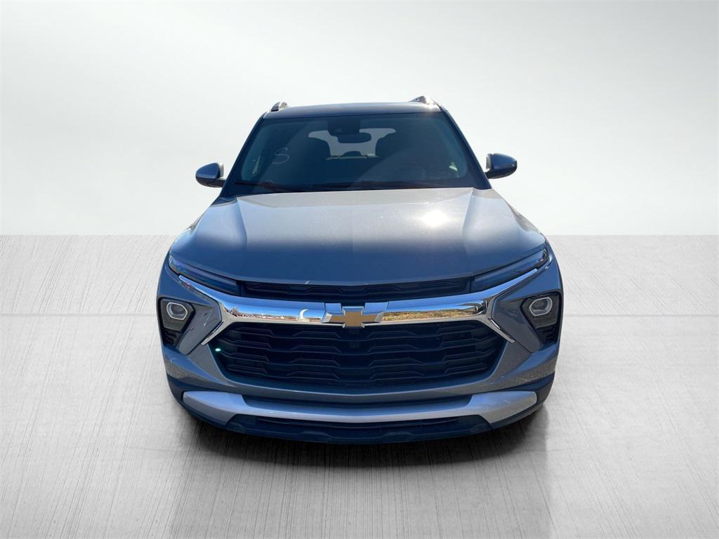 used 2025 Chevrolet TrailBlazer car, priced at $23,900
