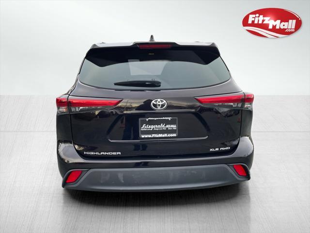 used 2021 Toyota Highlander car, priced at $32,200