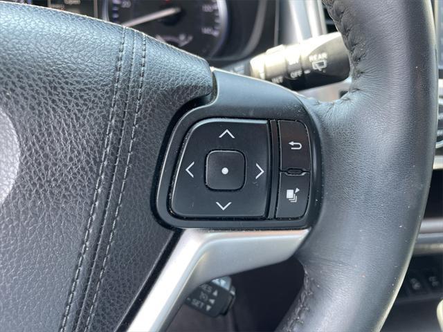 used 2016 Toyota Highlander car, priced at $15,900