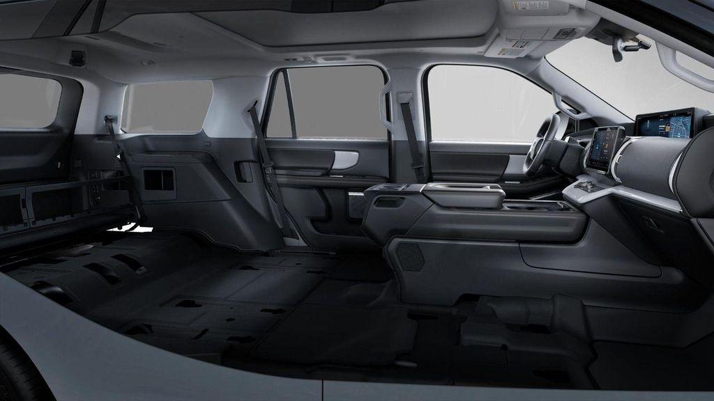new 2025 Ford Expedition car, priced at $70,024